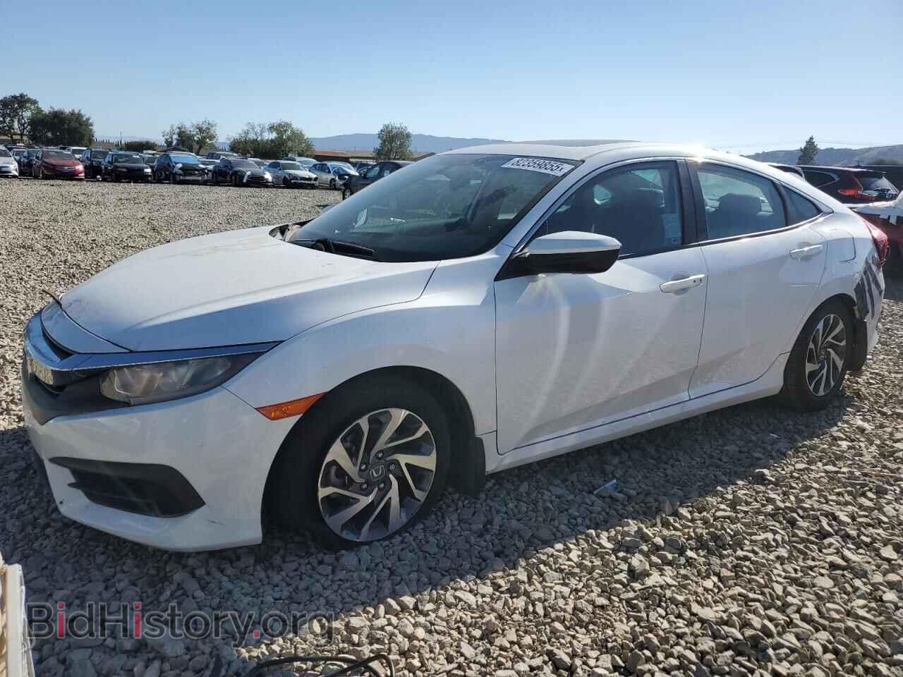 Photo 19XFC2F78GE201129 - HONDA CIVIC 2016