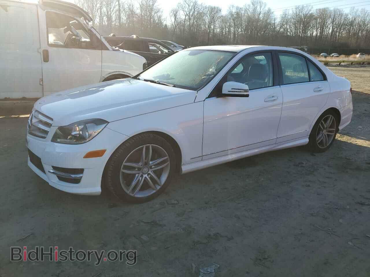 Фотография WDDGF8AB3DA883352 - MERCEDES-BENZ C-CLASS 2013