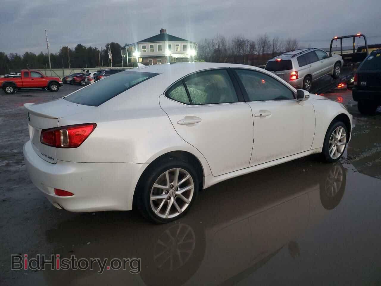 2011 LEXUS IS - VIN: JTHCF5C25B5048183 - Photo 3