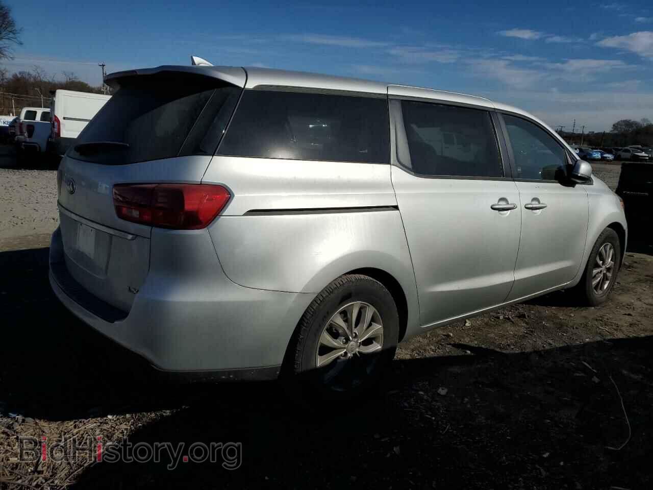 2019 KIA All Models - VIN: KNDMB5C19K6541013 - Фото 3