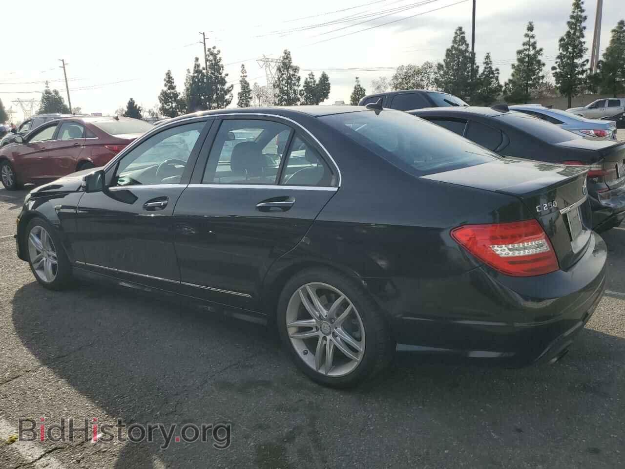 2013 MERCEDES-BENZ C-CLASS - VIN: WDDGF4HB5DR243983 - Фото 2