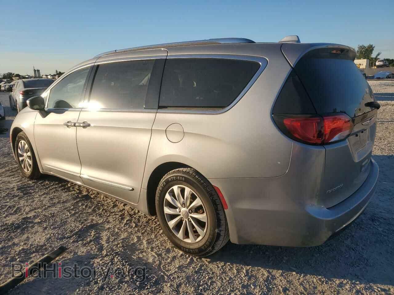 2018 CHRYSLER PACIFICA - VIN: 2C4RC1BG0JR256855 - Фото 2