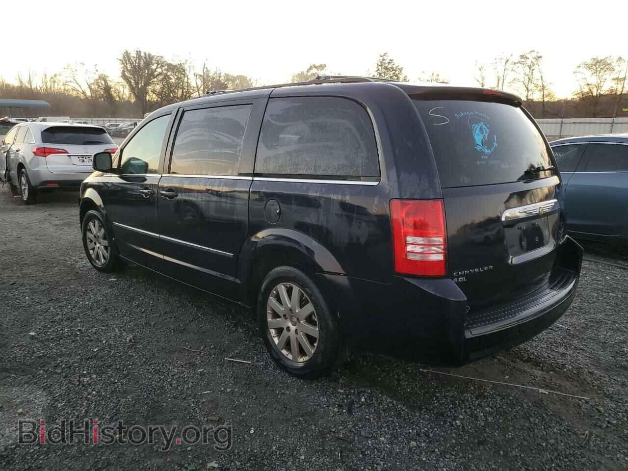 2010 CHRYSLER MINIVAN - VIN: 2A4RR8DX4AR480001 - Фото 2
