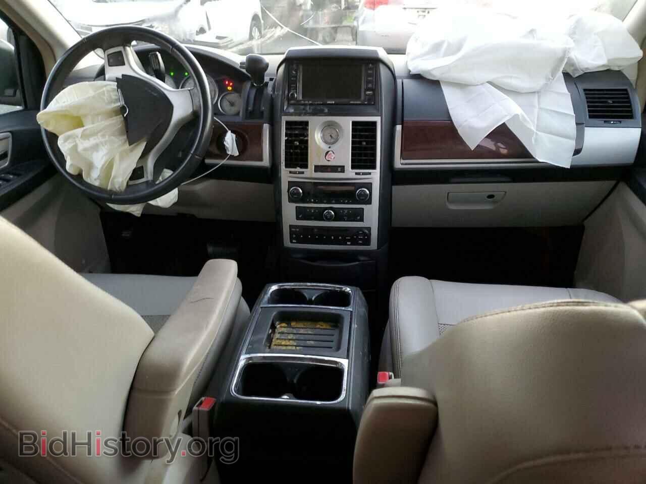 2010 CHRYSLER MINIVAN - VIN: 2A4RR8DX4AR480001 - Фото 8