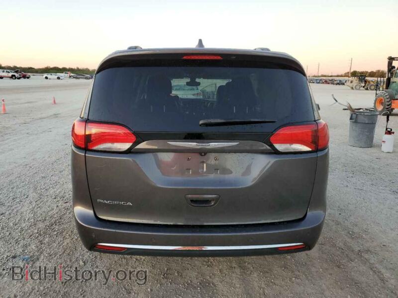 2017 Chrysler PACIFICA (VIN 2C4RC1BGXHR509805) — photo 6 of 14