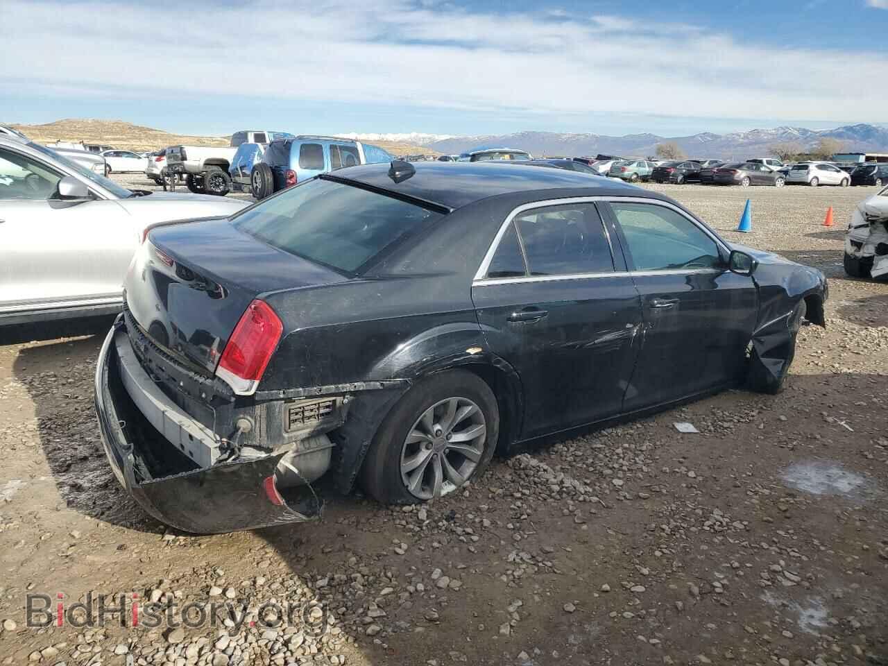 2015 CHRYSLER 300 - VIN: 2C3CCAAG7FH810448 - Фото 3