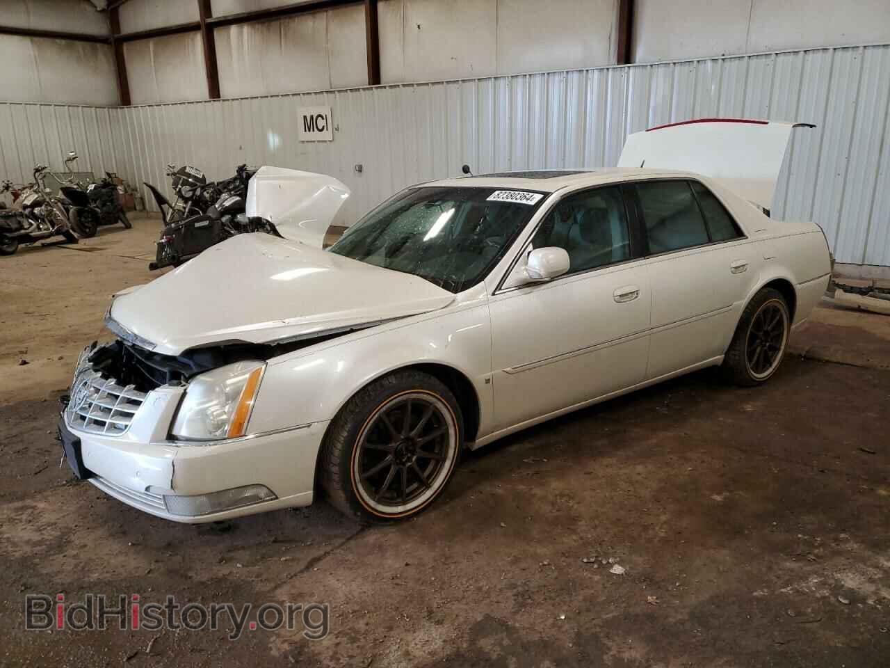 Photo 1G6KD57Y08U118837 - CADILLAC DTS 2008