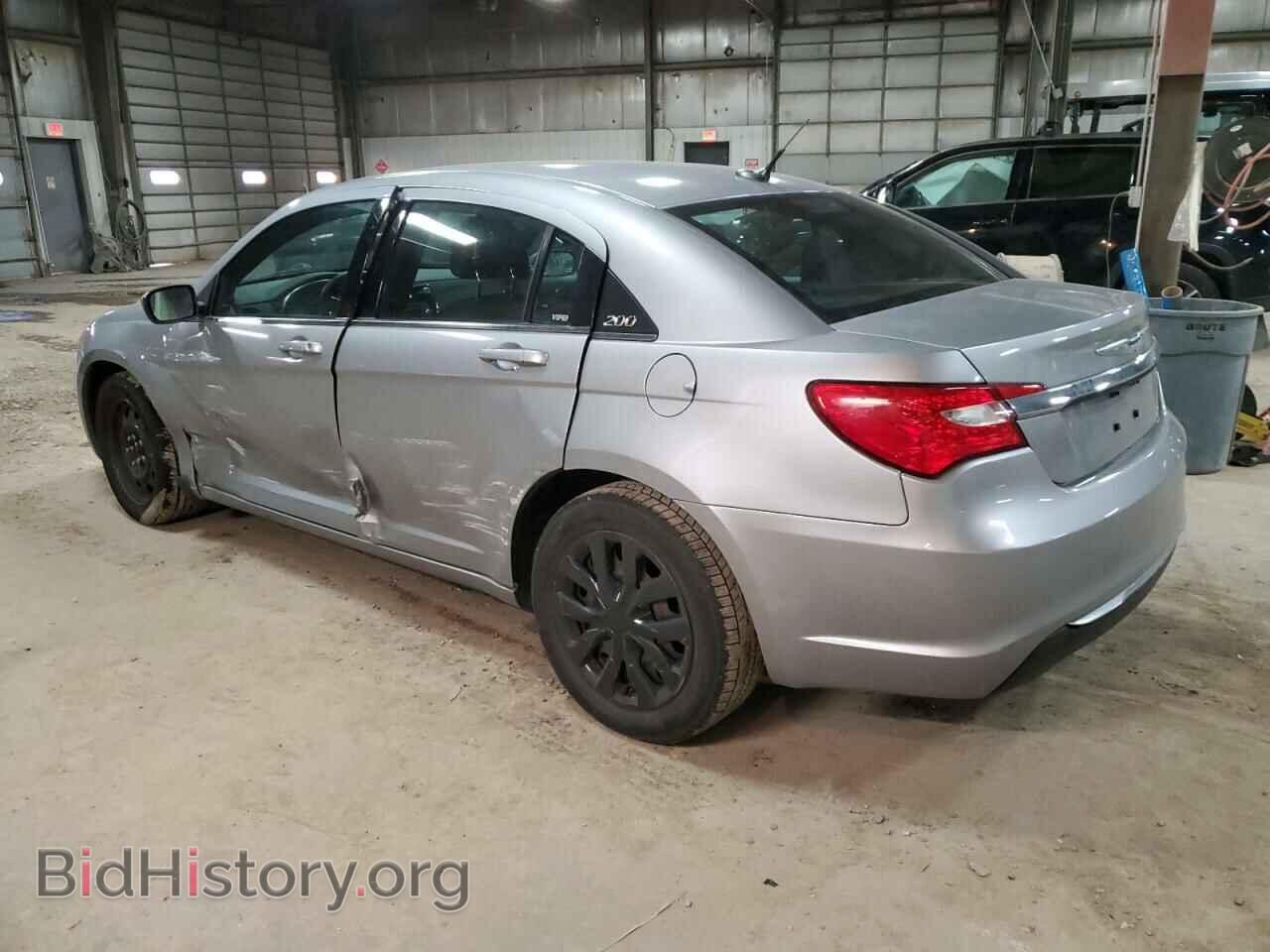 2013 CHRYSLER 200 - VIN: 1C3CCBAB0DN646703 - Фото 2