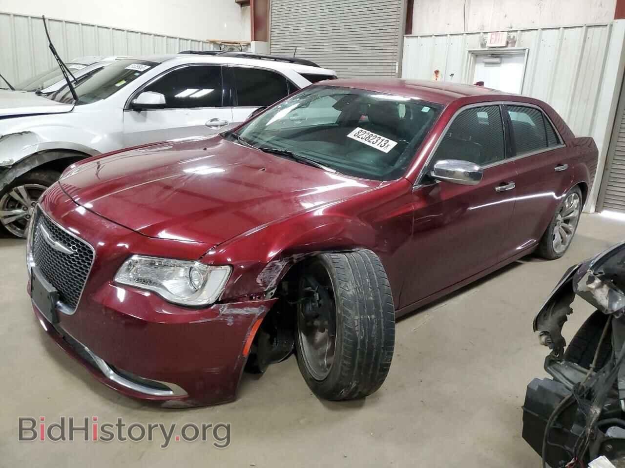 Фотография 2C3CCAEG4KH686580 - CHRYSLER 300 2019