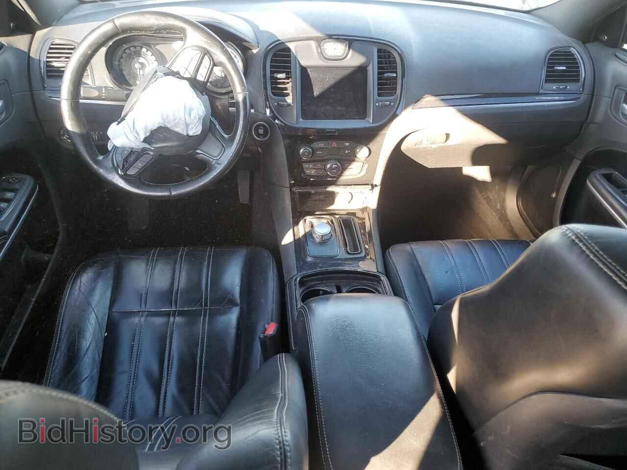 2019 CHRYSLER 300 - VIN: 2C3CCABG9KH625942 - Фото 8