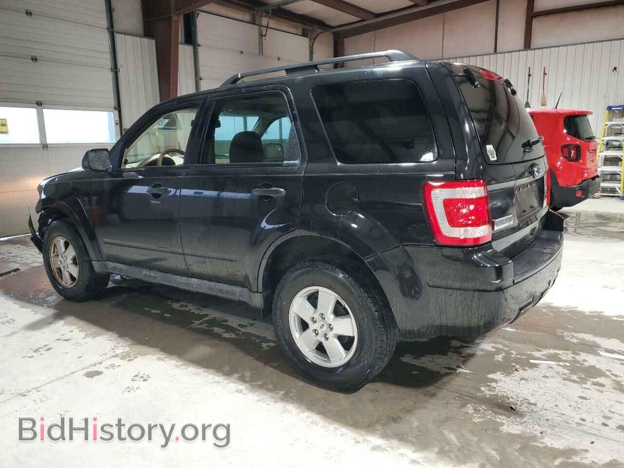 2011 FORD ESCAPE - VIN: 1FMCU0D76BKC08184 - Фото 2