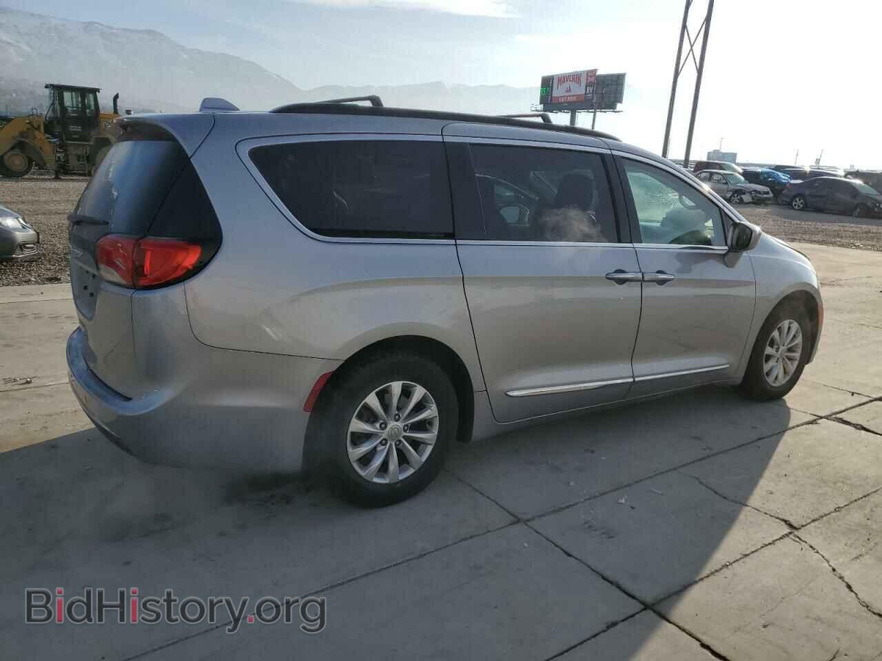 2017 CHRYSLER PACIFICA - VIN: 2C4RC1BG6HR803038 - Photo 3