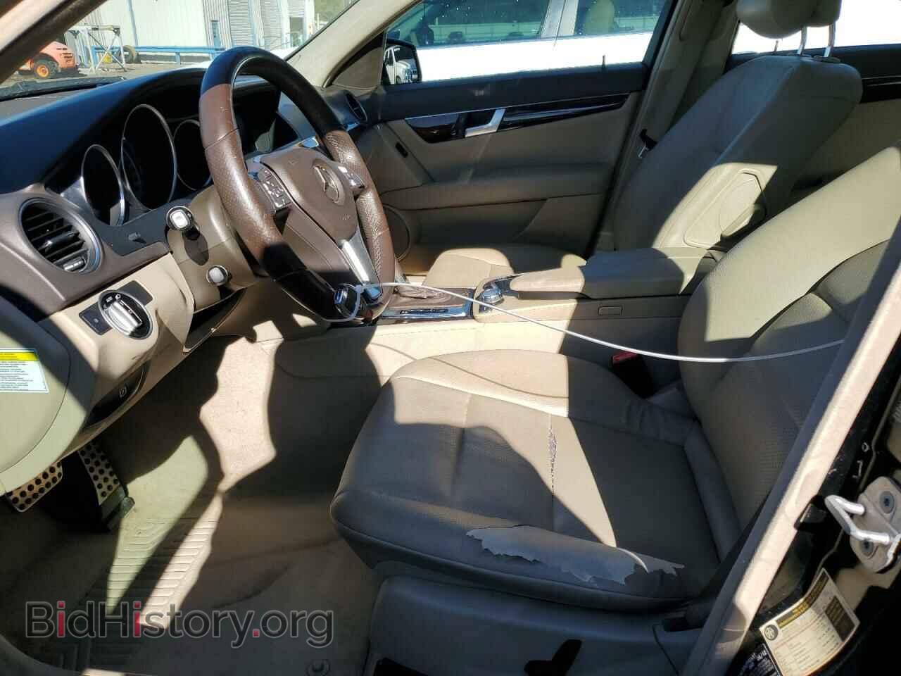 2013 MERCEDES-BENZ C-CLASS - VIN: WDDGF4HB4DF998317 - Фото 7