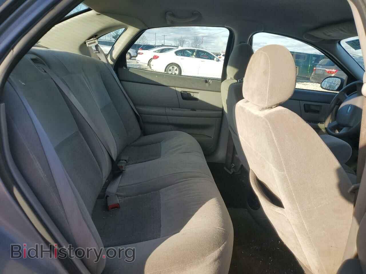 2006 FORD TAURUS - VIN: 1FAFP53U06A135389 - Фото 10