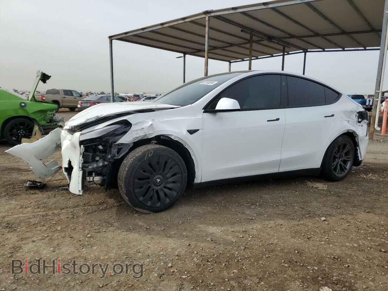 Photo 7SAYGDEEXRF104913 - TESLA MODEL Y 2024