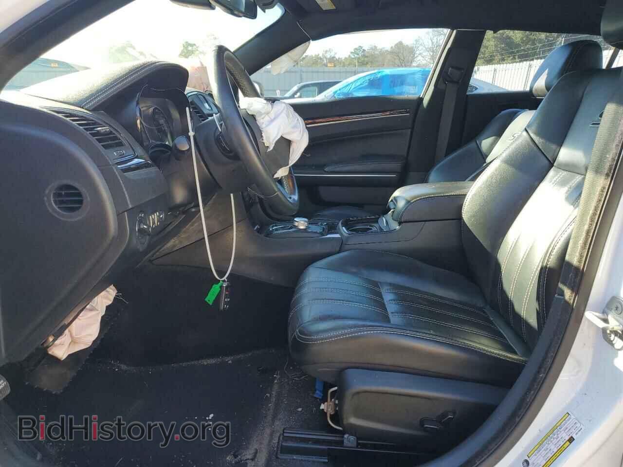 2018 CHRYSLER 300 - VIN: 2C3CCABG7JH216448 - Фото 7
