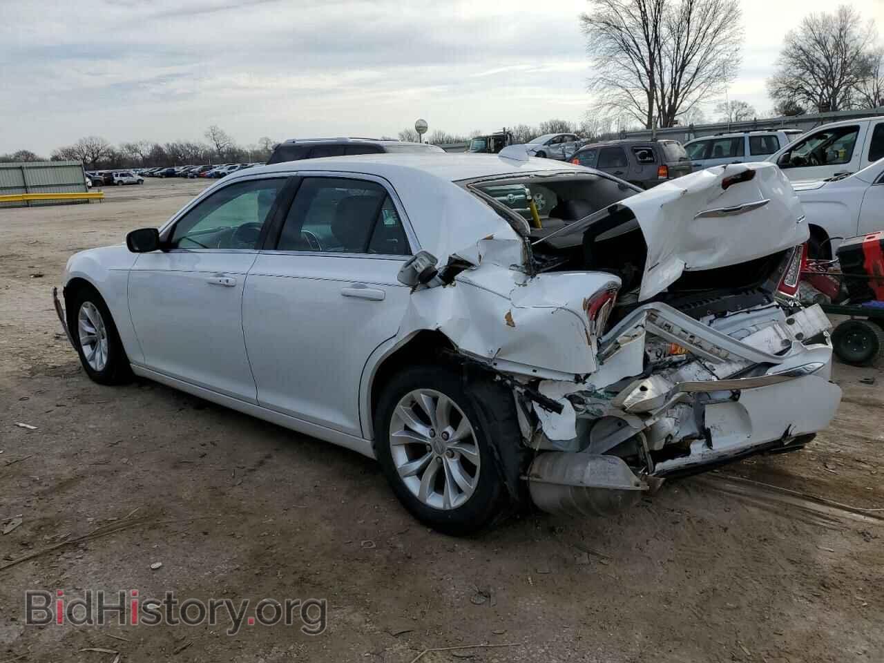 2016 CHRYSLER 300 - VIN: 2C3CCAAG9GH235593 - Фото 2