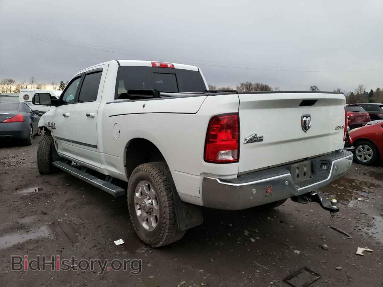 2016 RAM All Models - VIN: 3C6UR5DL2GG128701 - Photo 2