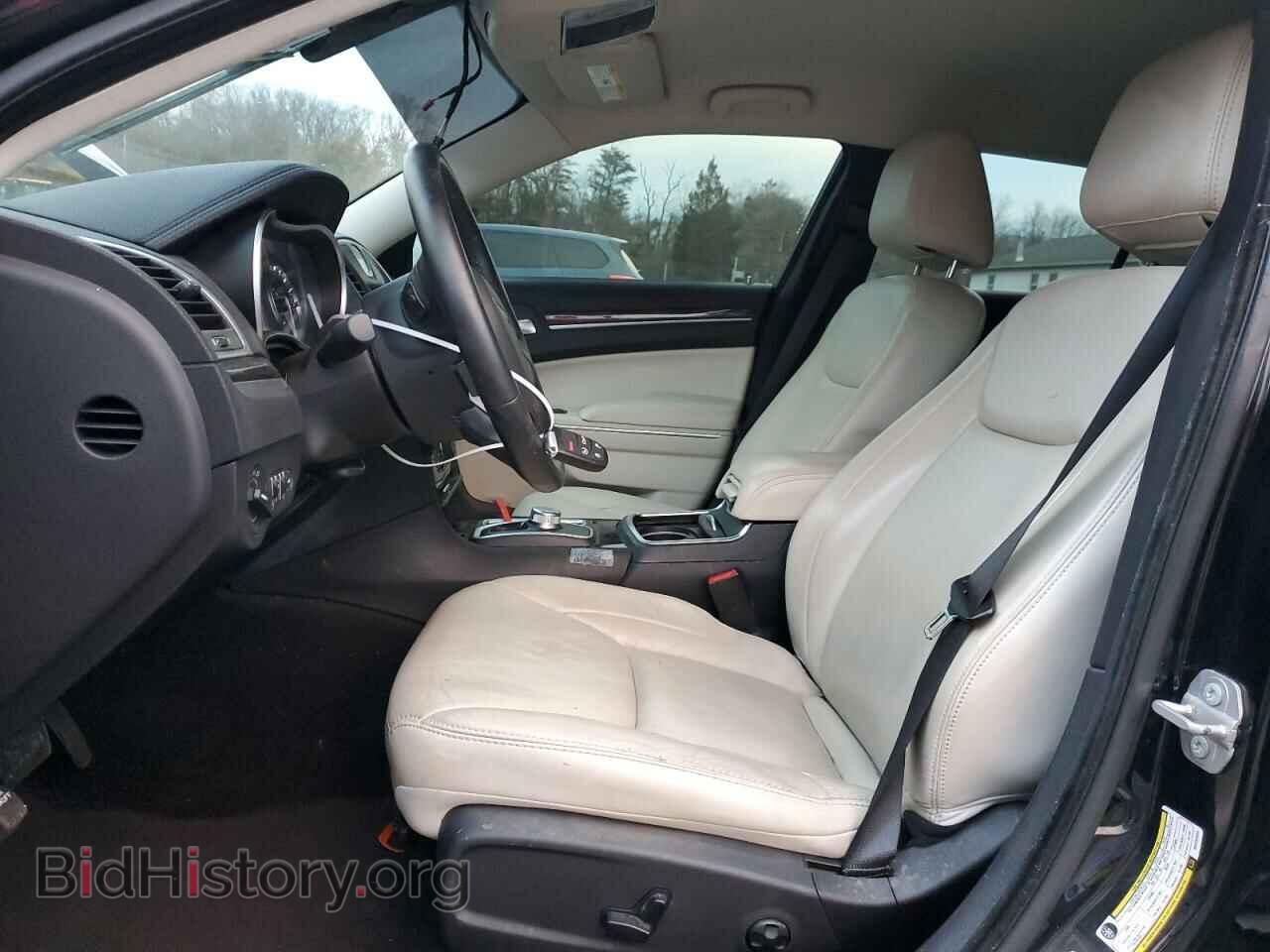 2016 CHRYSLER 300 - VIN: 2C3CCAAG8GH252420 - Фото 7