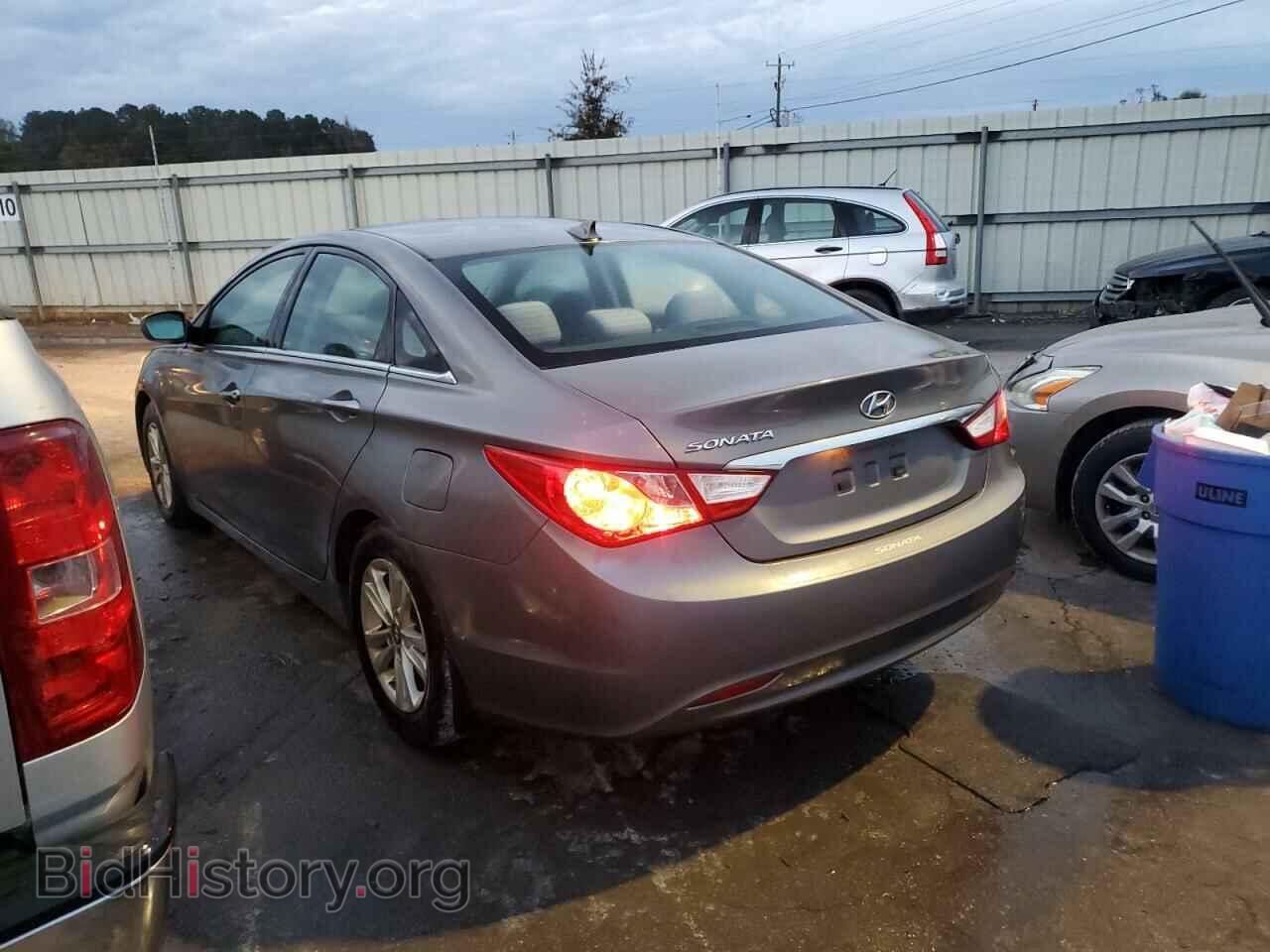 2013 HYUNDAI SONATA - VIN: 5NPEB4AC6DH728883 - Фото 2