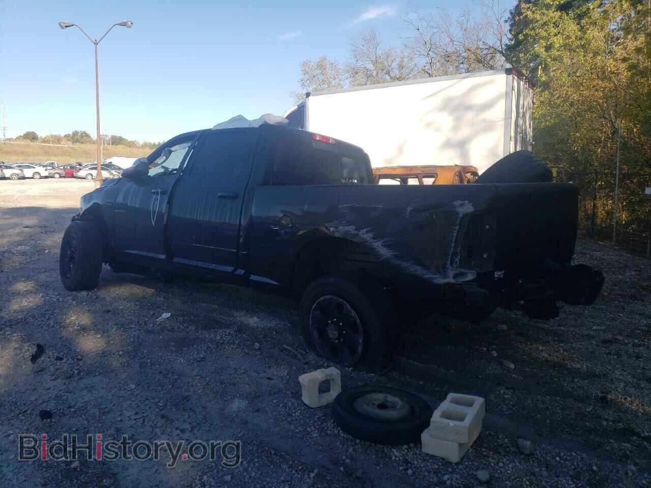 2017 RAM All Models - VIN: 3C6UR5DJ8HG776608 - Photo 2