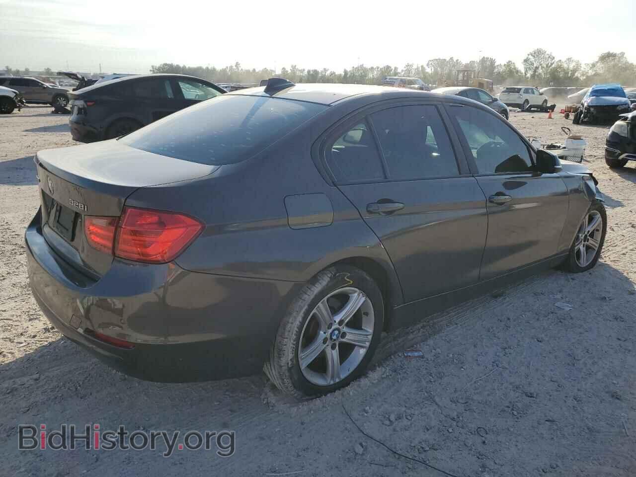 2013 BMW 3 SERIES - VIN: WBA3B3C50DF537306 - Фото 3