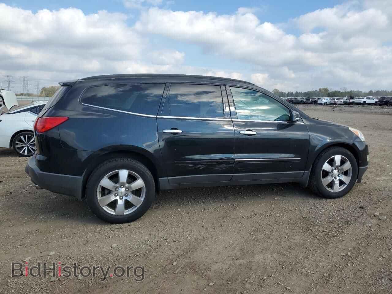 2011 CHEVROLET TRAVERSE - VIN: 1GNKRLED3BJ385697 - Фото 3