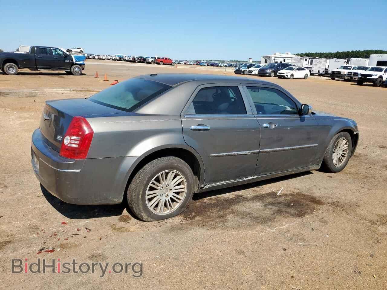 2010 CHRYSLER 300 - VIN: 2C3CA5CV2AH209594 - Фото 3