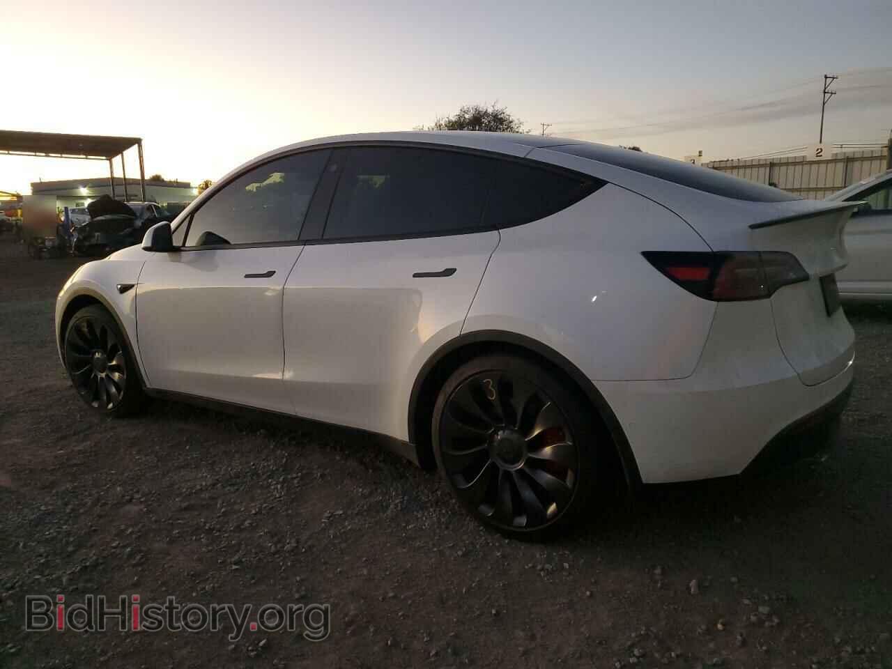 2022 TESLA MODEL Y - VIN: 7SAYGDEF7NF491150 - Фото 2
