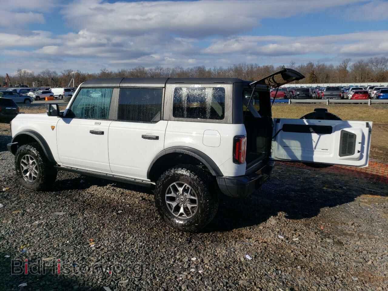 2023 FORD BRONCO - VIN: 1FMEE5DH3PLB68613 - Photo 2
