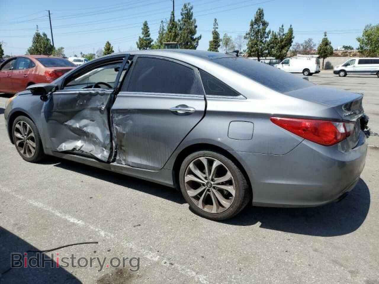 2013 HYUNDAI SONATA - VIN: 5NPEC4ABXDH667641 - Фото 2