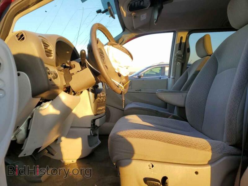 2005 Dodge CARAVAN (VIN 2D4GP44L45R525360) — photo 7 of 14