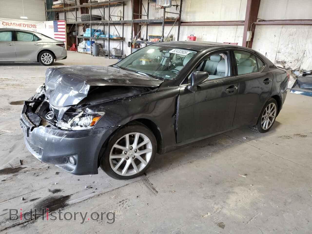 Photo JTHCF5C26B5047155 - LEXUS IS 2011