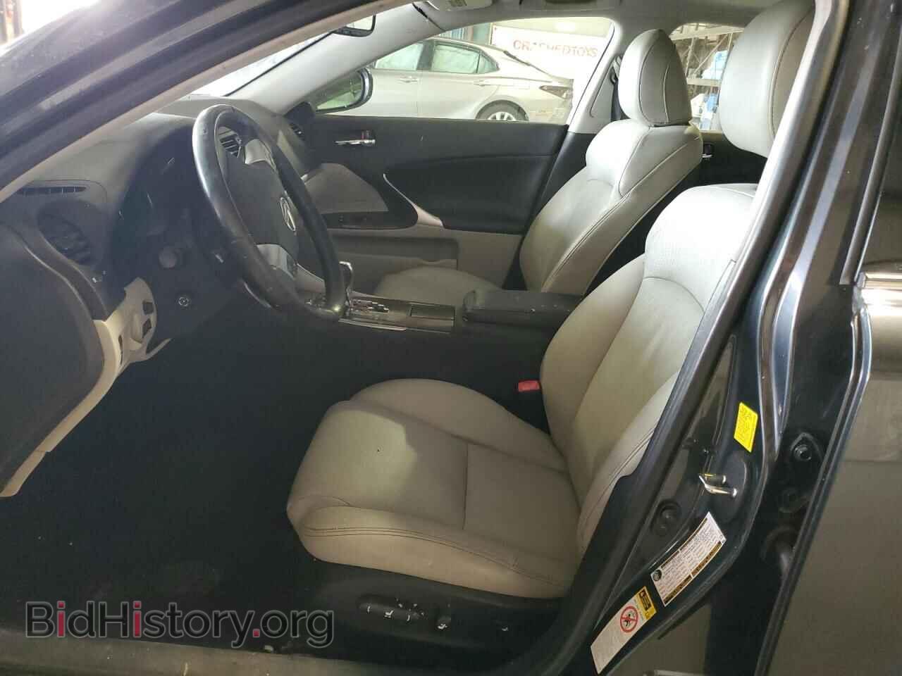 2011 LEXUS IS - VIN: JTHCF5C26B5047155 - Photo 7