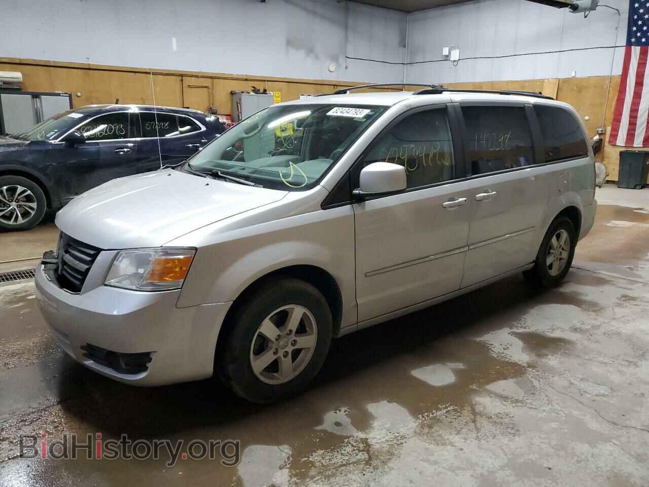 Photo 2D4RN5D12AR238256 - DODGE CARAVAN 2010