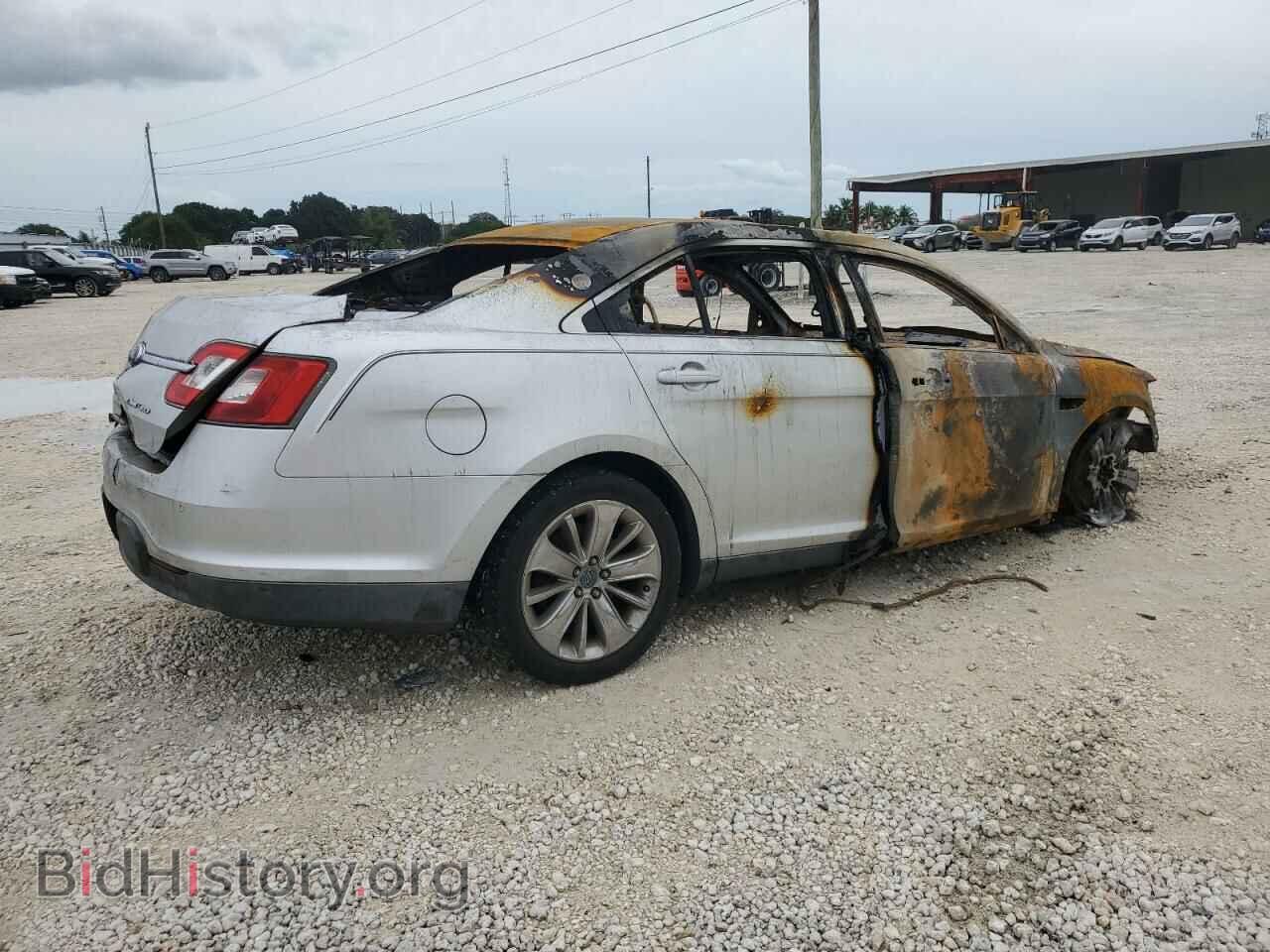 2010 FORD TAURUS - VIN: 1FAHP2FW0AG118165 - Фото 3