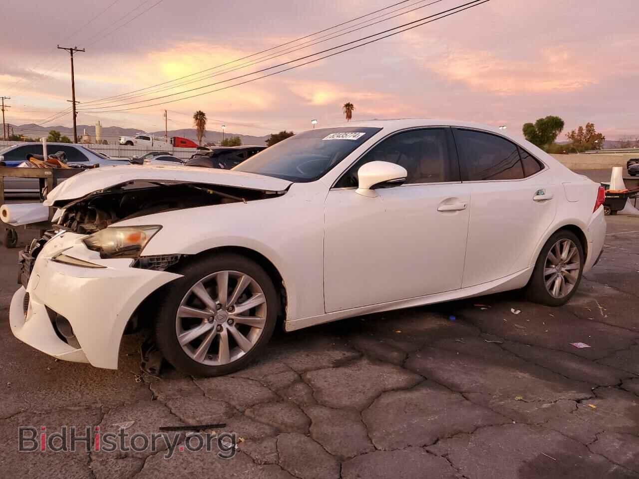 Photo JTHBF1D27E5020120 - LEXUS IS 2014