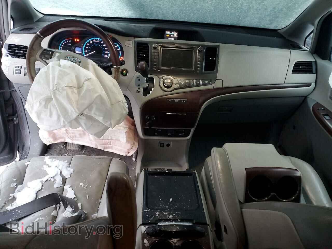 2011 TOYOTA All Models - VIN: 5TDYK3DC5BS022322 - Фото 8