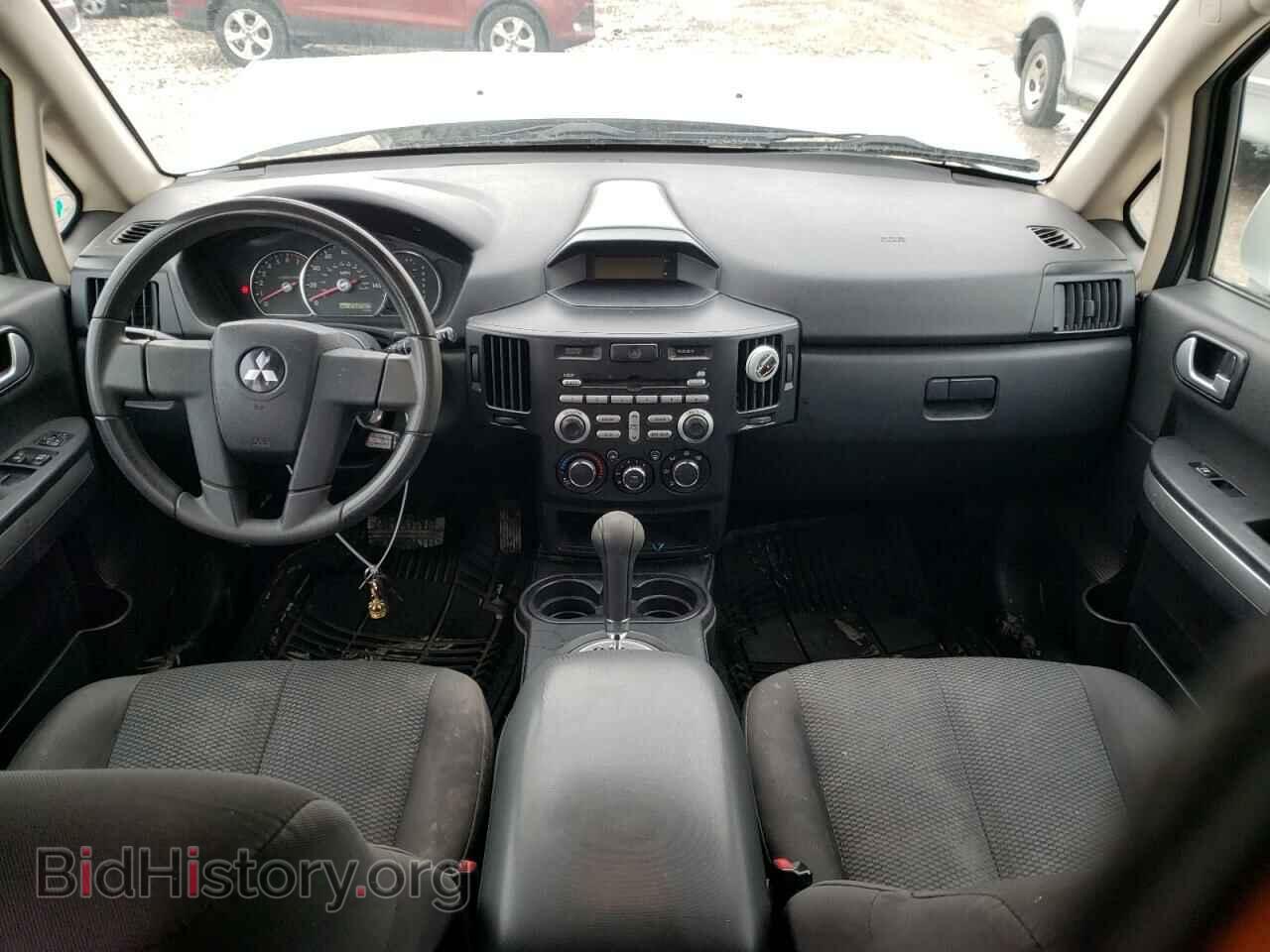 2011 MITSUBISHI ENDEAVOR - VIN: 4A4JN2AS2BE036014 - Фото 8