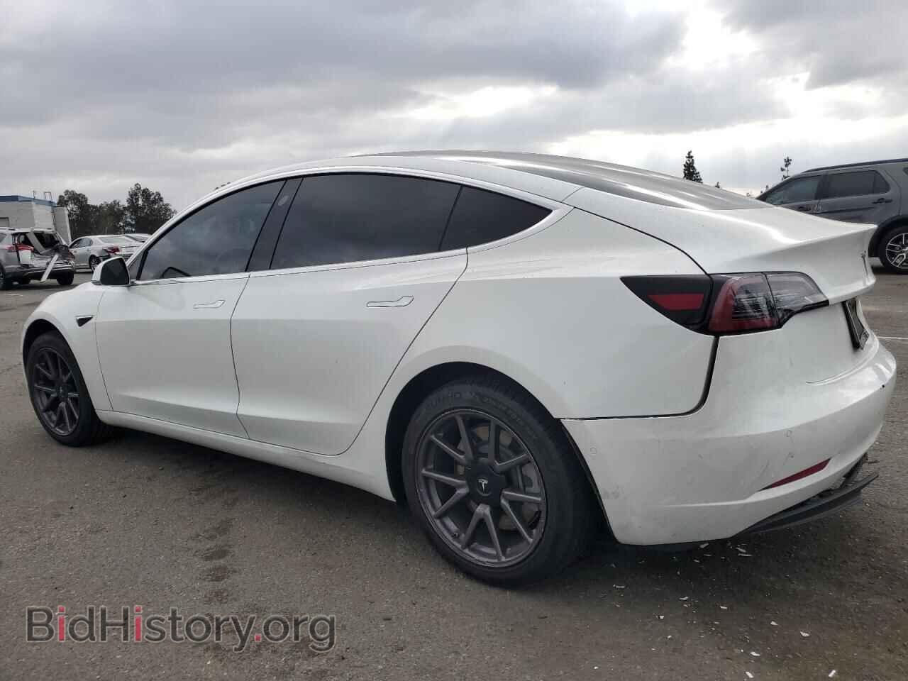 2019 TESLA MODEL 3 - VIN: 5YJ3E1EAXKF412064 - Фото 2