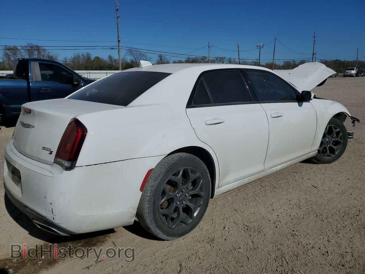 2018 CHRYSLER 300 - VIN: 2C3CCAGG0JH241040 - Фото 3