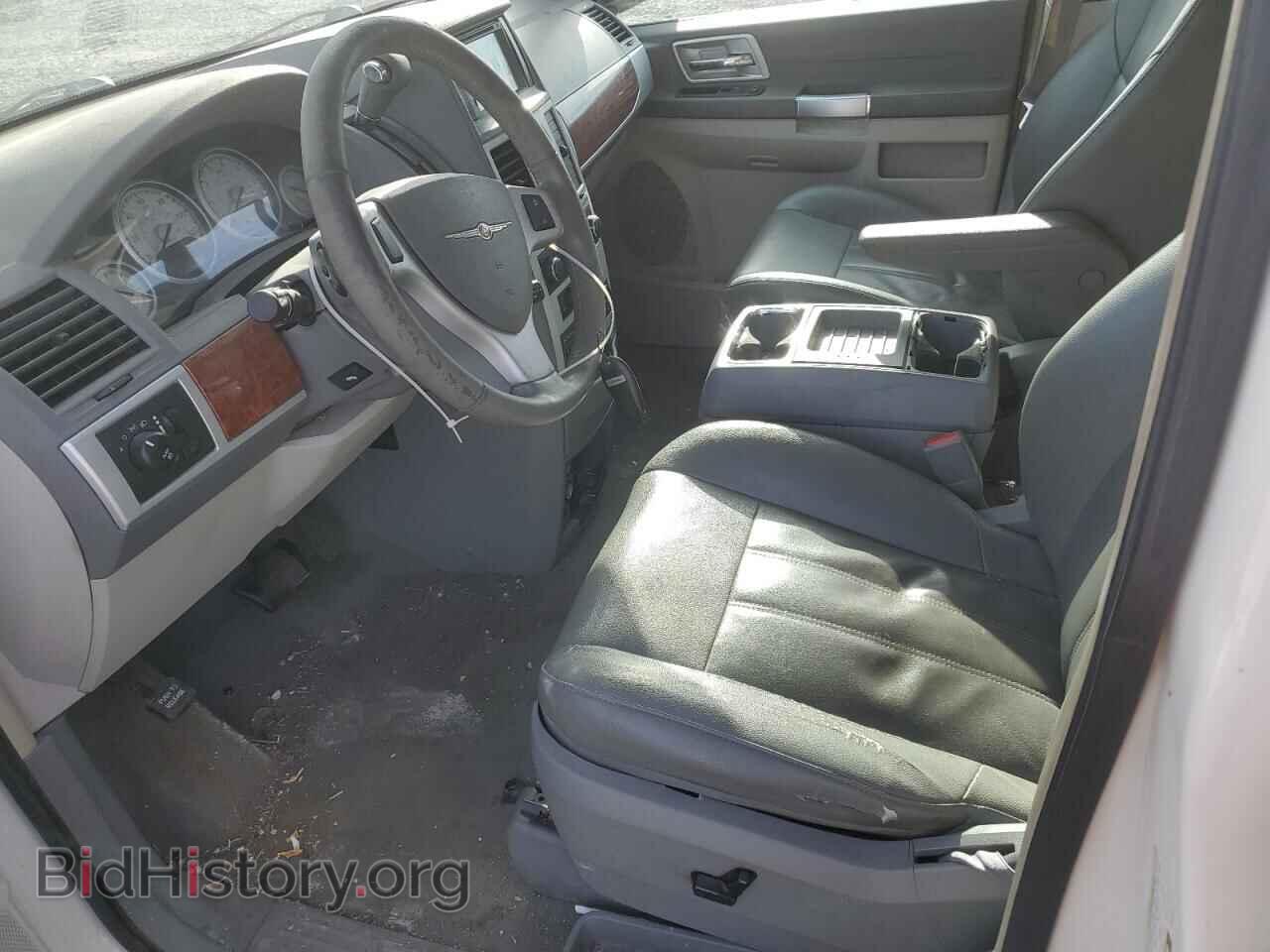 2008 CHRYSLER MINIVAN - VIN: 2A8HR54P68R833633 - Фото 7