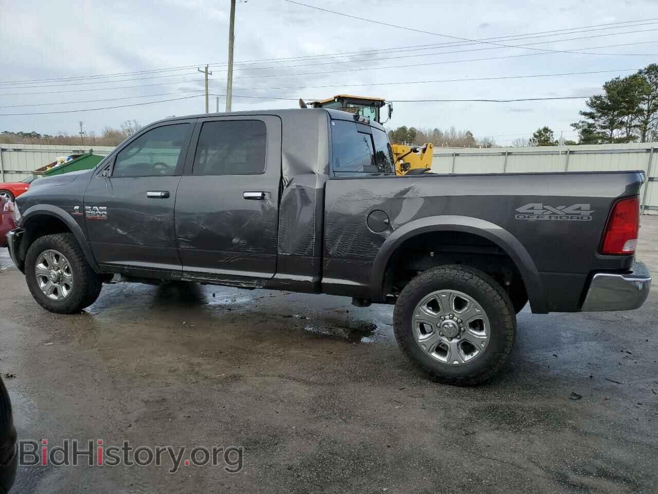 2018 RAM All Models - VIN: 3C6UR5ML3JG409459 - Фото 2