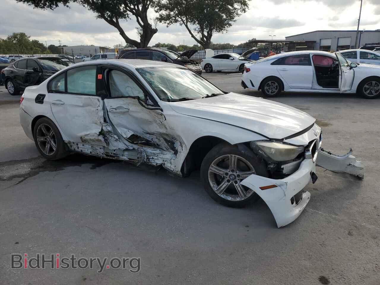 2014 BMW 3 SERIES - VIN: WBA3B1G51ENN90599 - Фото 4