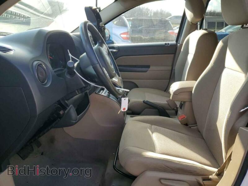 2011 Jeep COMPASS (VIN 1J4NF1FB0BD194070) — photo 7 of 12