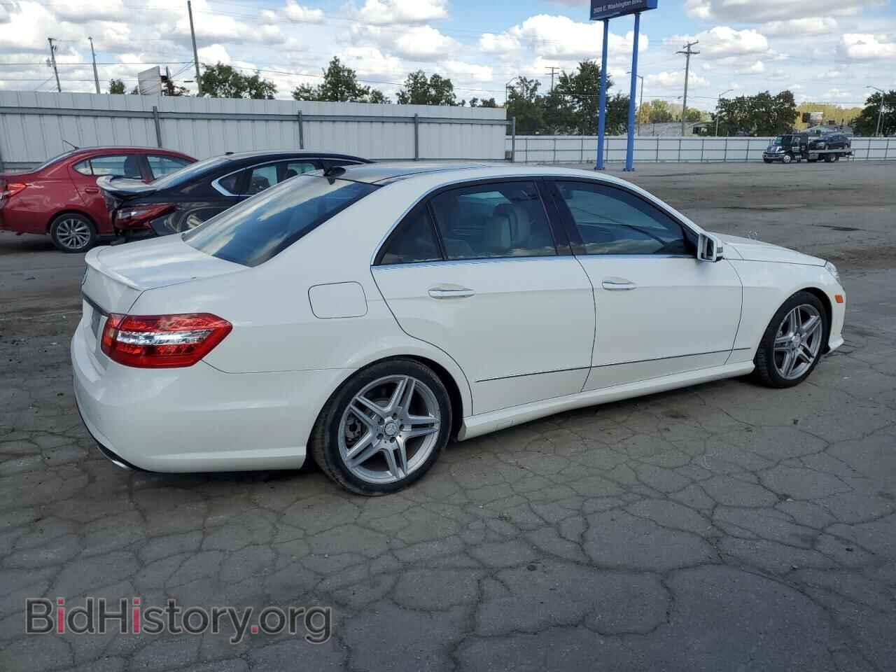 2011 MERCEDES-BENZ E-CLASS - VIN: WDDHF7CBXBA270055 - Фото 3