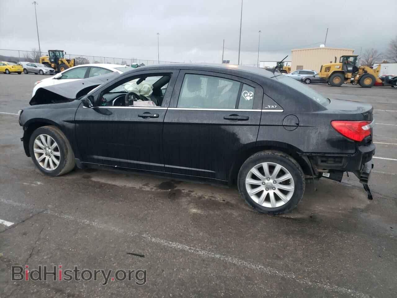2012 CHRYSLER 200 - VIN: 1C3CCBBB2CN135586 - Фото 2