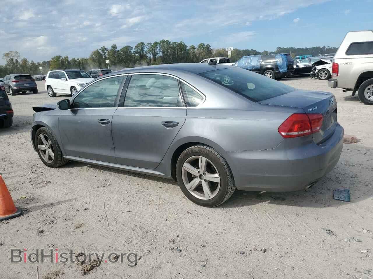 2013 VOLKSWAGEN PASSAT - VIN: 1VWBP7A30DC035726 - Фото 2