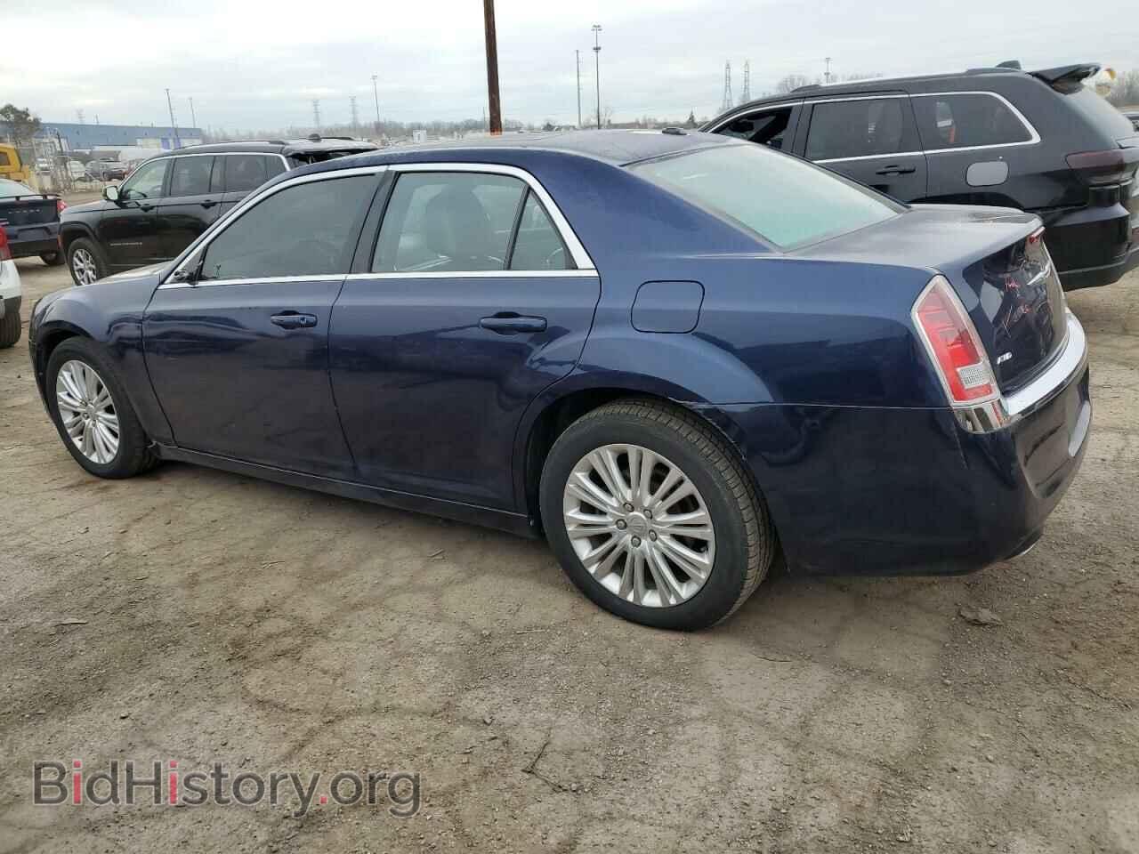 2013 CHRYSLER 300 - VIN: 2C3CCARG0DH564697 - Photo 2