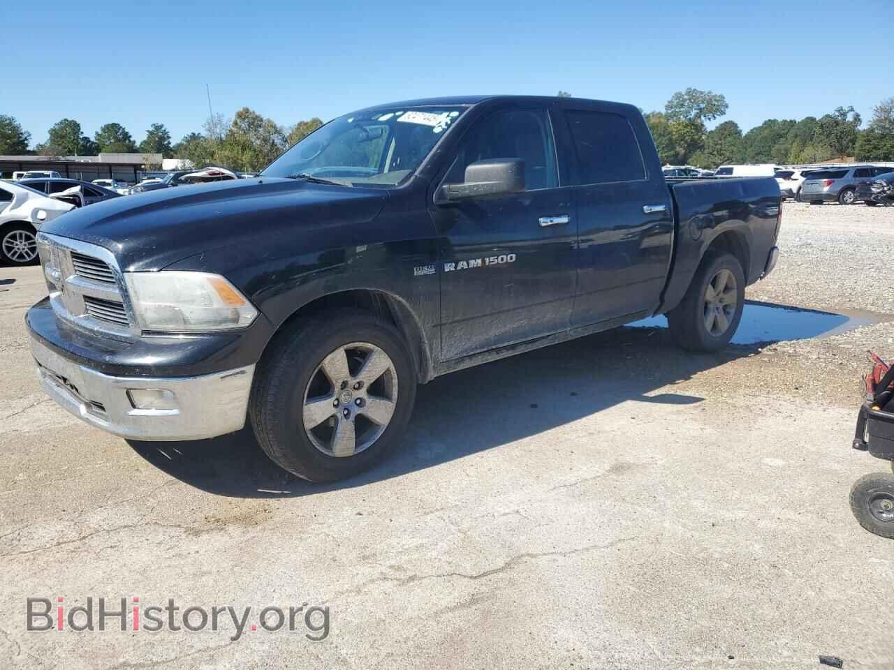 Photo 1D7RB1CT6BS657914 - DODGE All Models 2011
